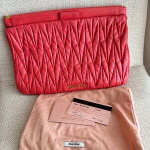 Miu Miu clutch, great condition, use less than 3 times